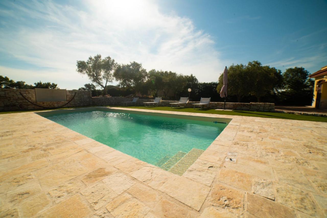 Villa Patrizia-Luxury Villa Mottola Bagian luar foto
