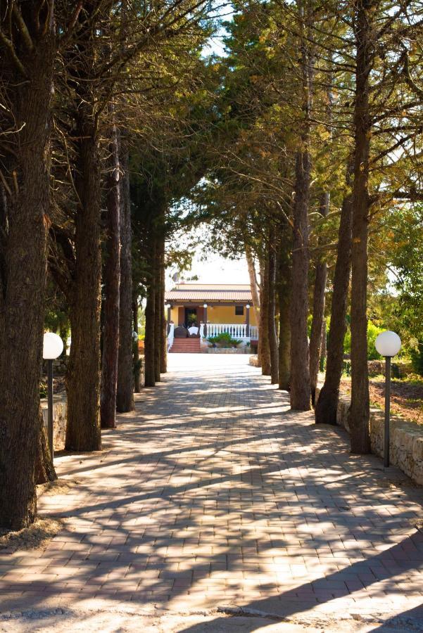 Villa Patrizia-Luxury Villa Mottola Bagian luar foto
